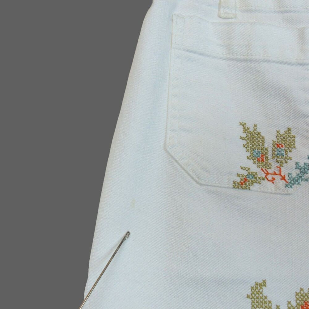 Maeve Anthropologie Colette Jeans 30 White Floral Embroidered Crop Wide Leg Boho - Picture 7 of 16